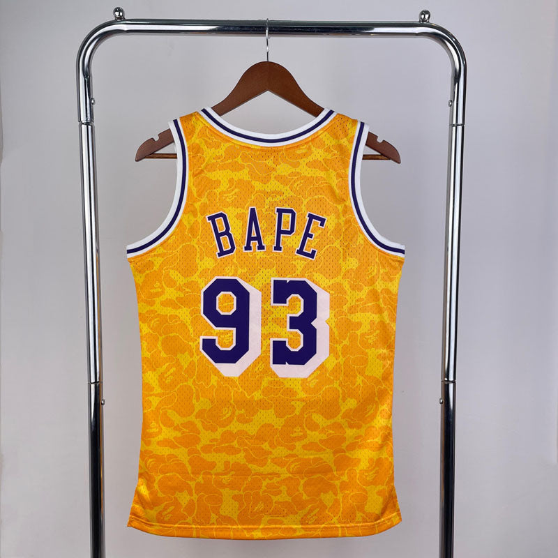 Regata NBA BAPE x Lakers Mitchell & Ness Amarela