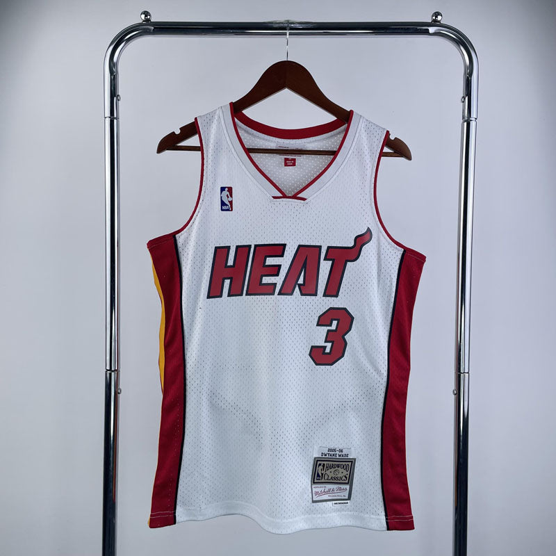 Regata Miami Heat Retrô Mitchell & Ness 2005/2006 Dwayne Wade