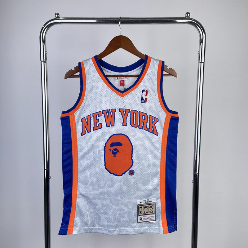Regata NBA BAPE x New York Knicks Mitchell & Ness